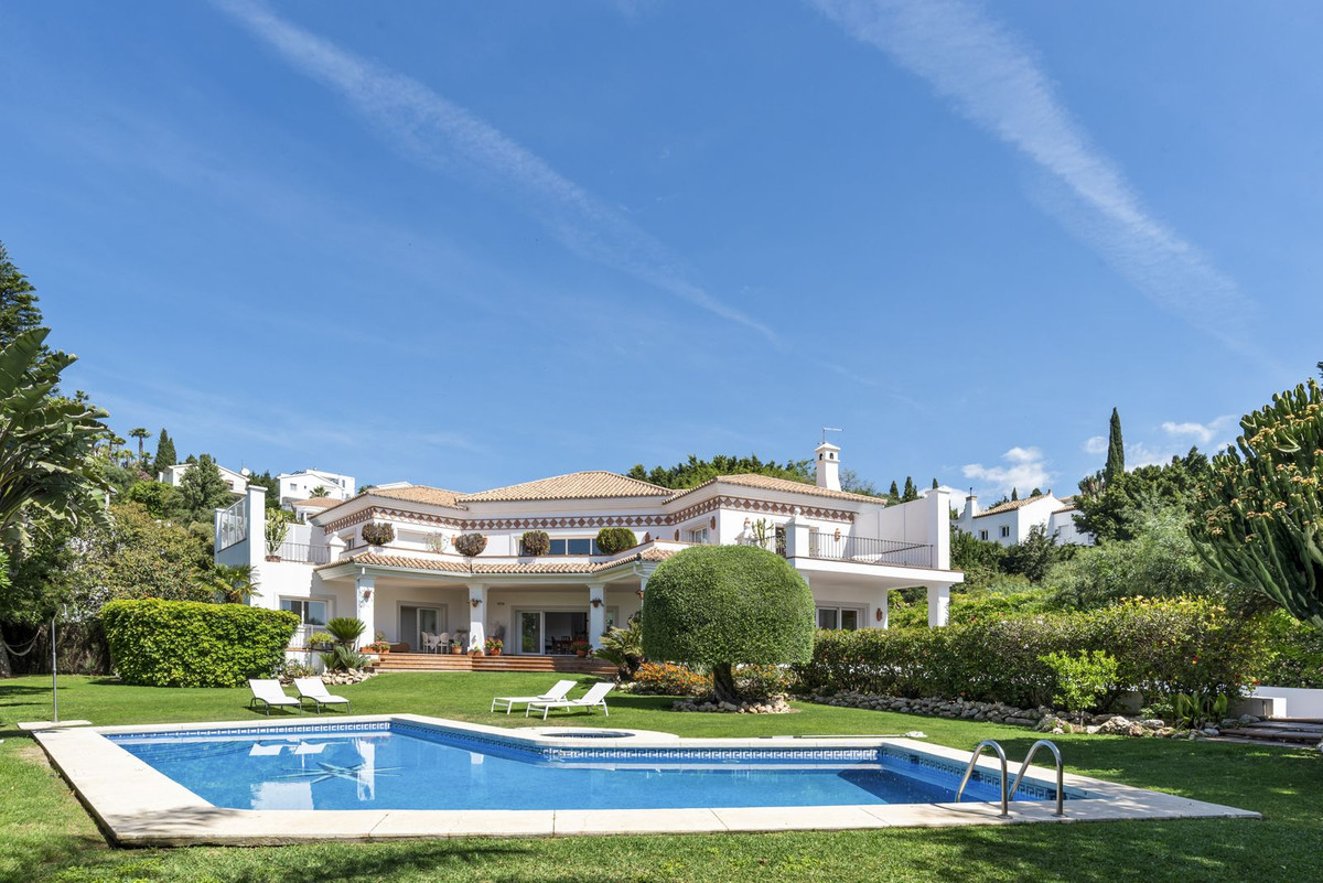El Paraiso, Estepona